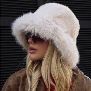Princess Polly Cream Fluffy Hat